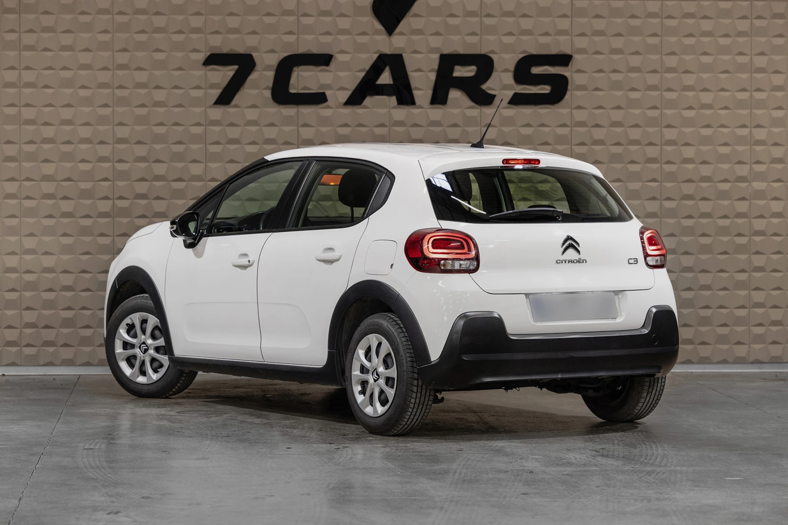 Citroen C3 1.2 PureTech * БЕНЗИН * ИКОНОМИЧЕН * Ел. СТЪКЛА, снимка 4 - Автомобили и джипове - 54068092