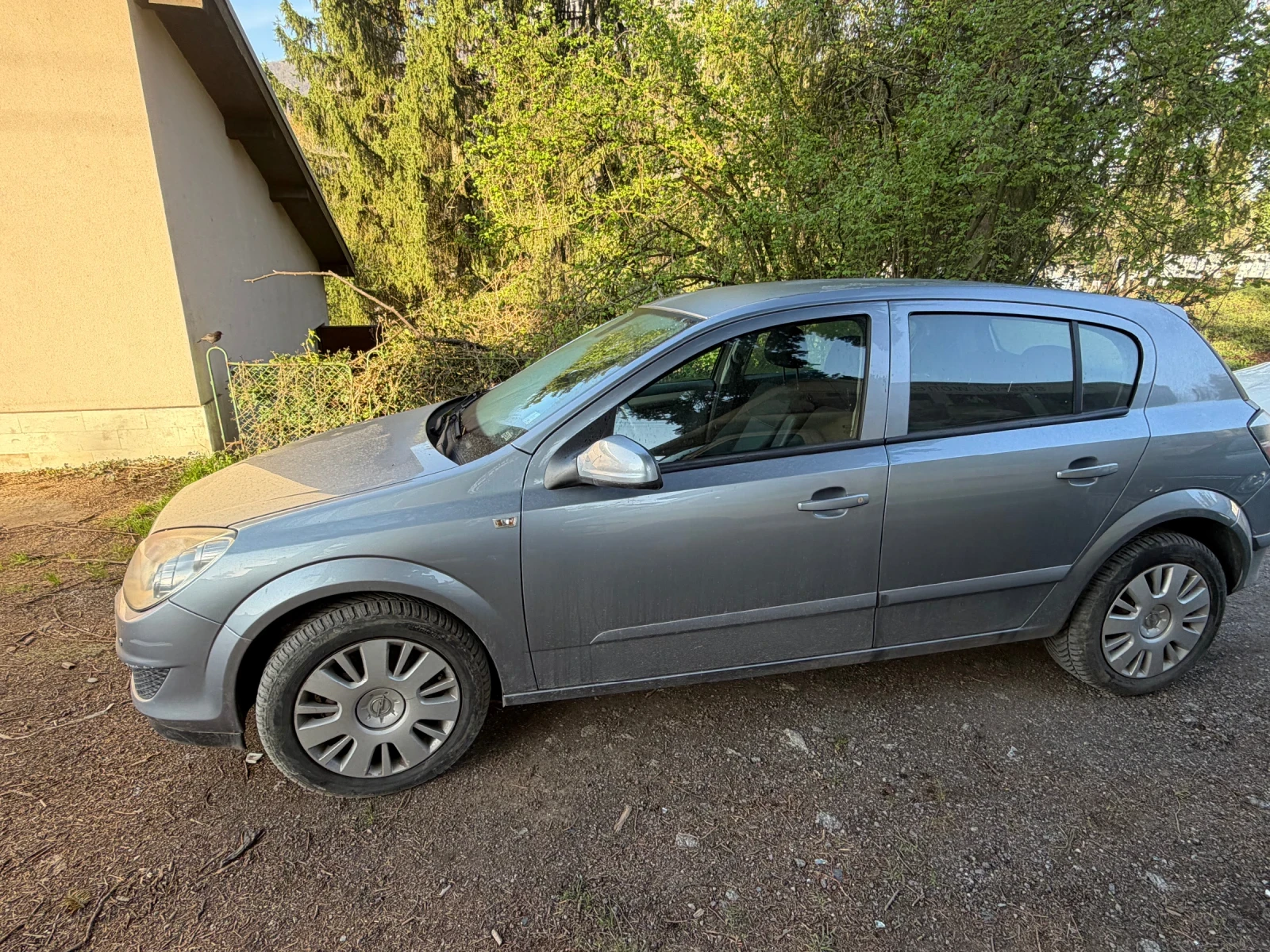 Opel Astra, снимка 2 - Автомобили и джипове - 54257258