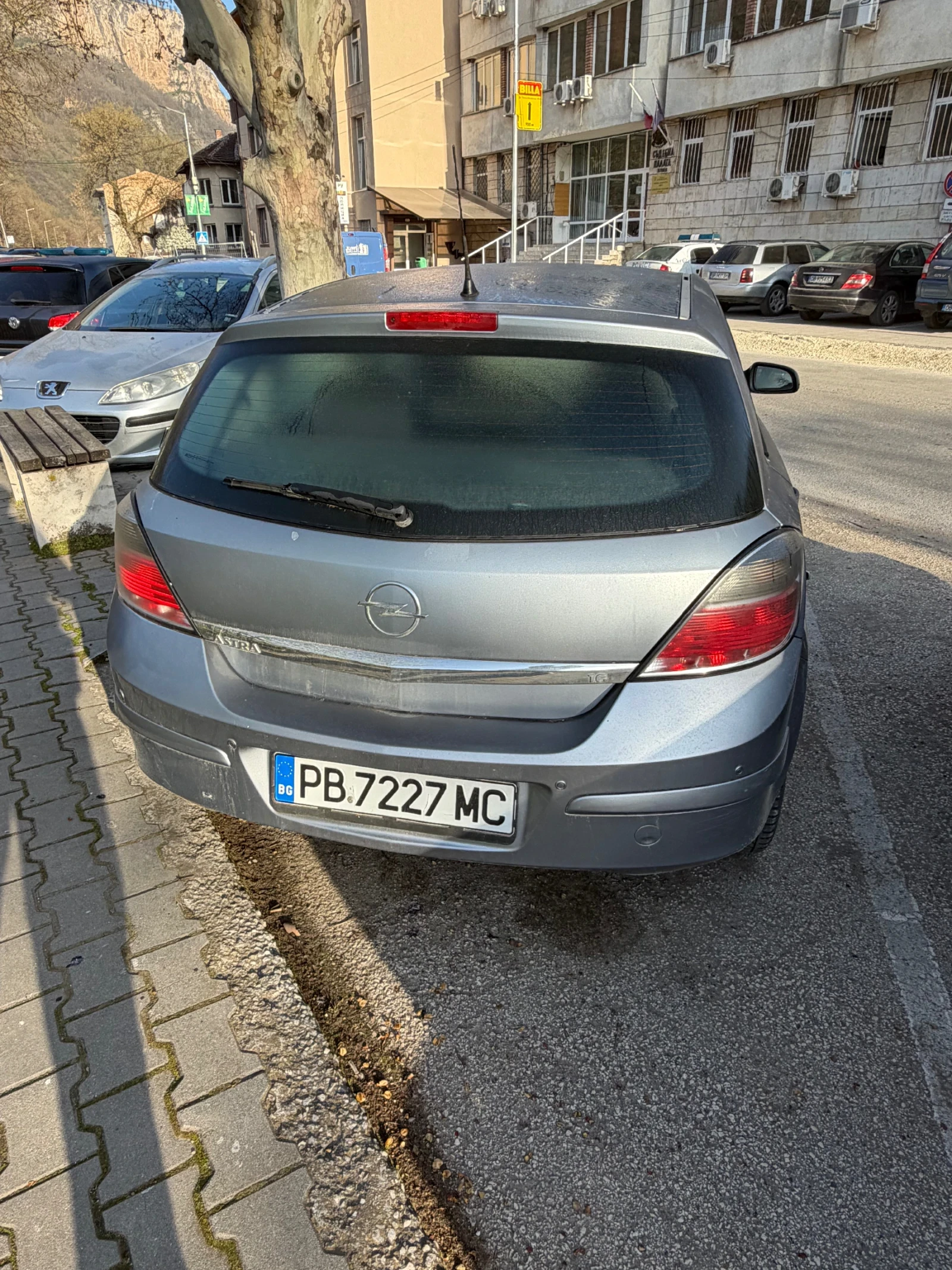 Opel Astra, снимка 4 - Автомобили и джипове - 54257258
