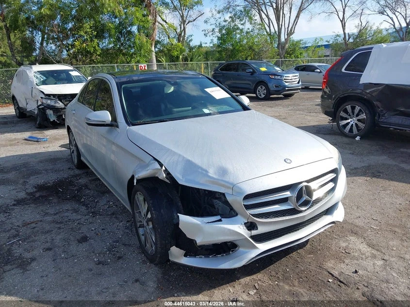 Mercedes-Benz C 300 2.0L I-4 DI, DOHC, VVT, TURBO, 241HP Rear Wheel | Mobile.bg � ����������� 6