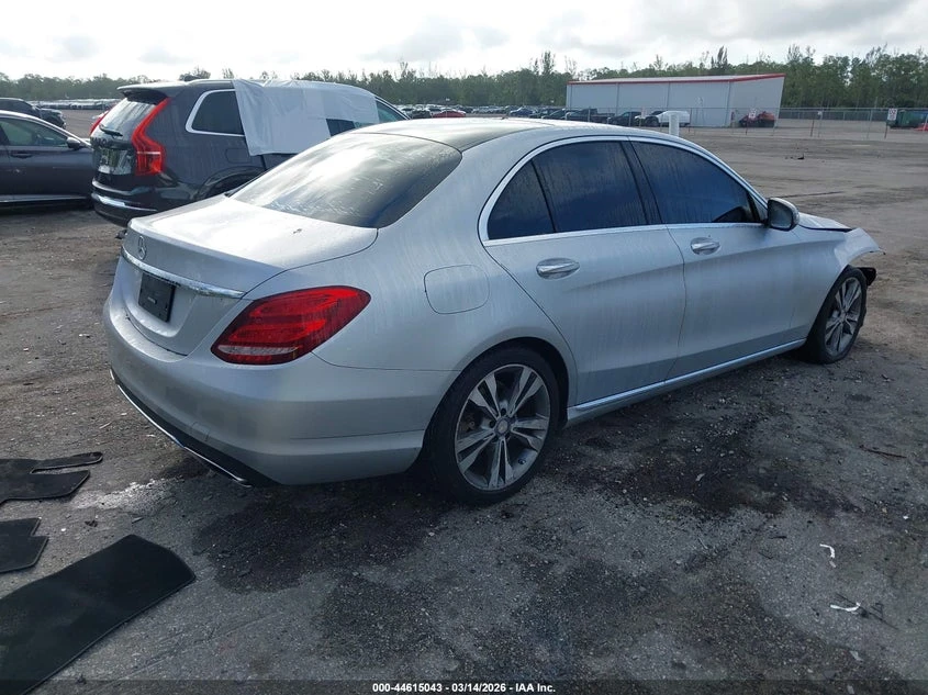 Mercedes-Benz C 300 2.0L I-4 DI, DOHC, VVT, TURBO, 241HP Rear Wheel | Mobile.bg � ����������� 4