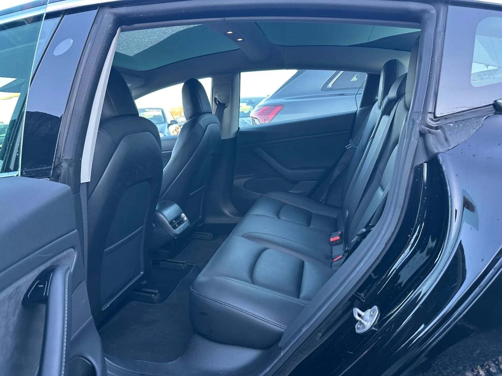 Tesla Model 3 LONG RANGE DUAL MOTOR AWD, снимка 12 - Автомобили и джипове - 54529103