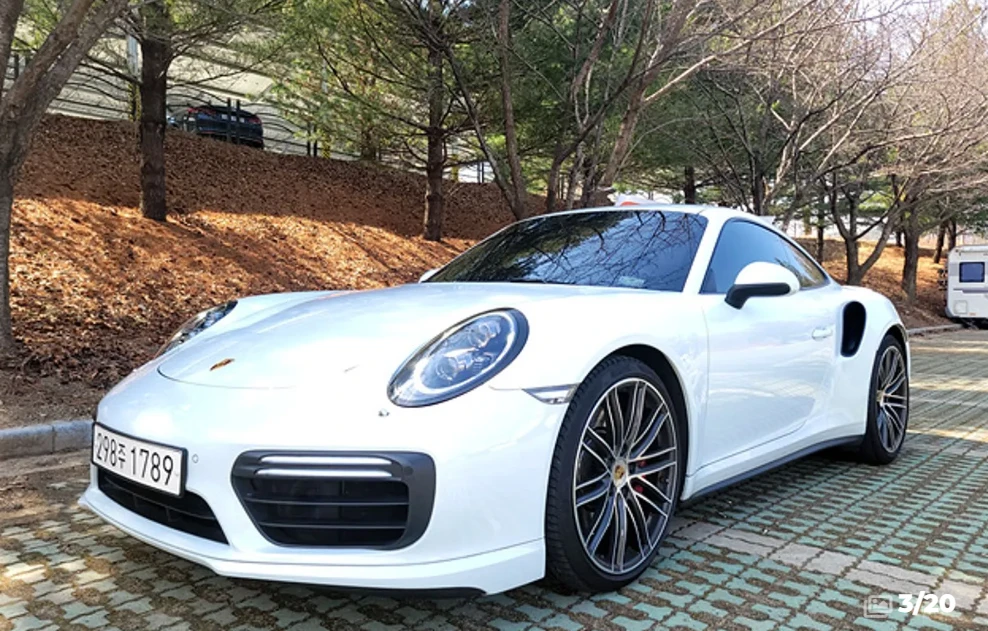Porsche 911 TURBO