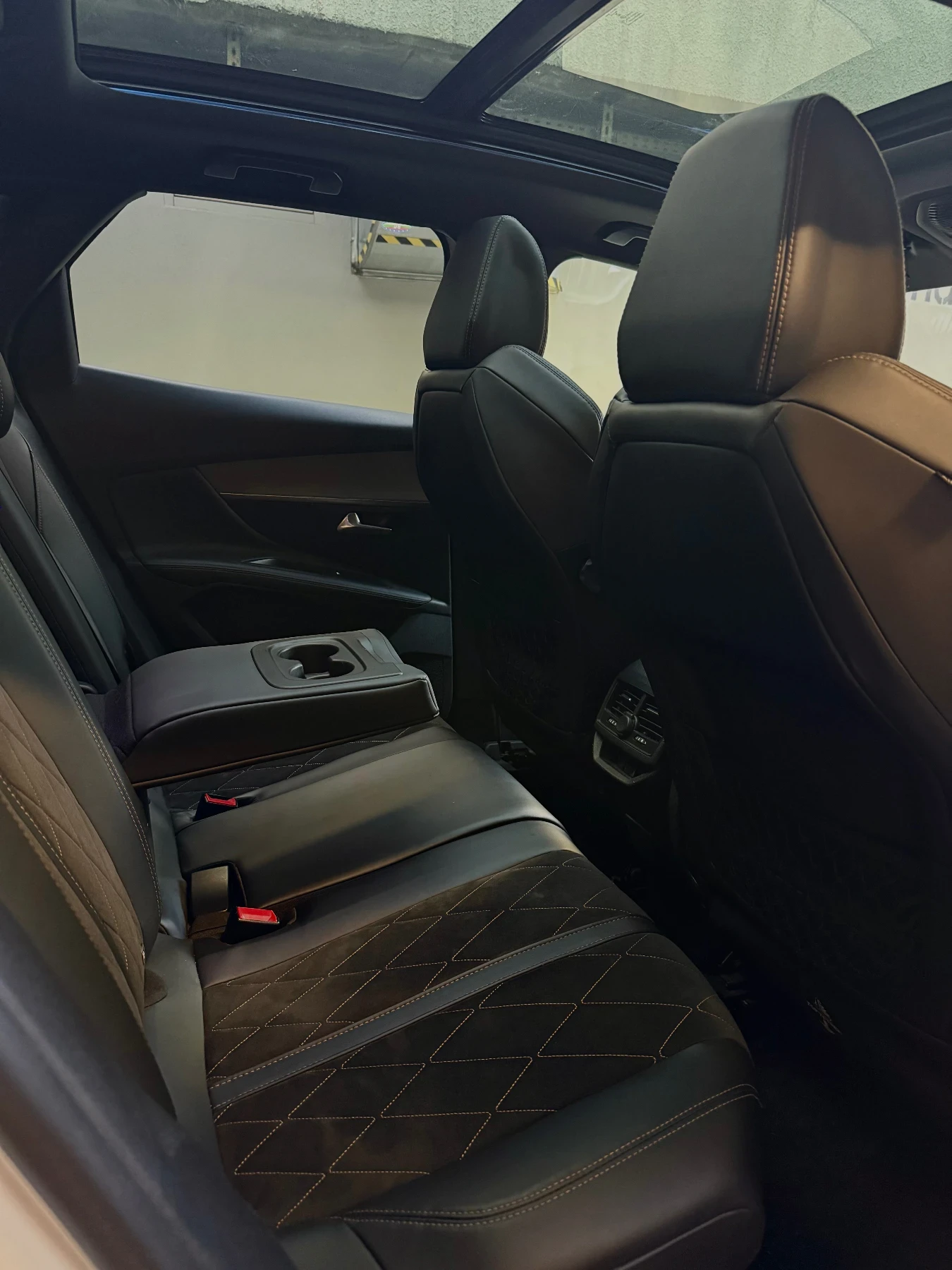 Peugeot 3008 GT 2.0 HDI, снимка 14 - Автомобили и джипове - 54672901