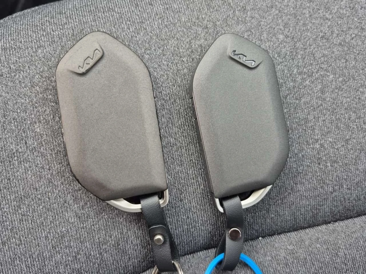 Kia K4  EX / DISTRONIC / CAMERA / АВТОКРЕДИТ , снимка 8 - Автомобили и джипове - 54923718