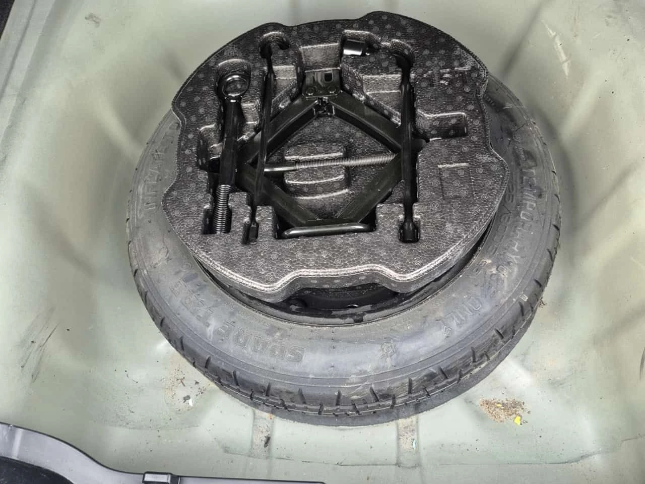 Kia K4  EX / DISTRONIC / CAMERA / АВТОКРЕДИТ , снимка 14 - Автомобили и джипове - 54923718
