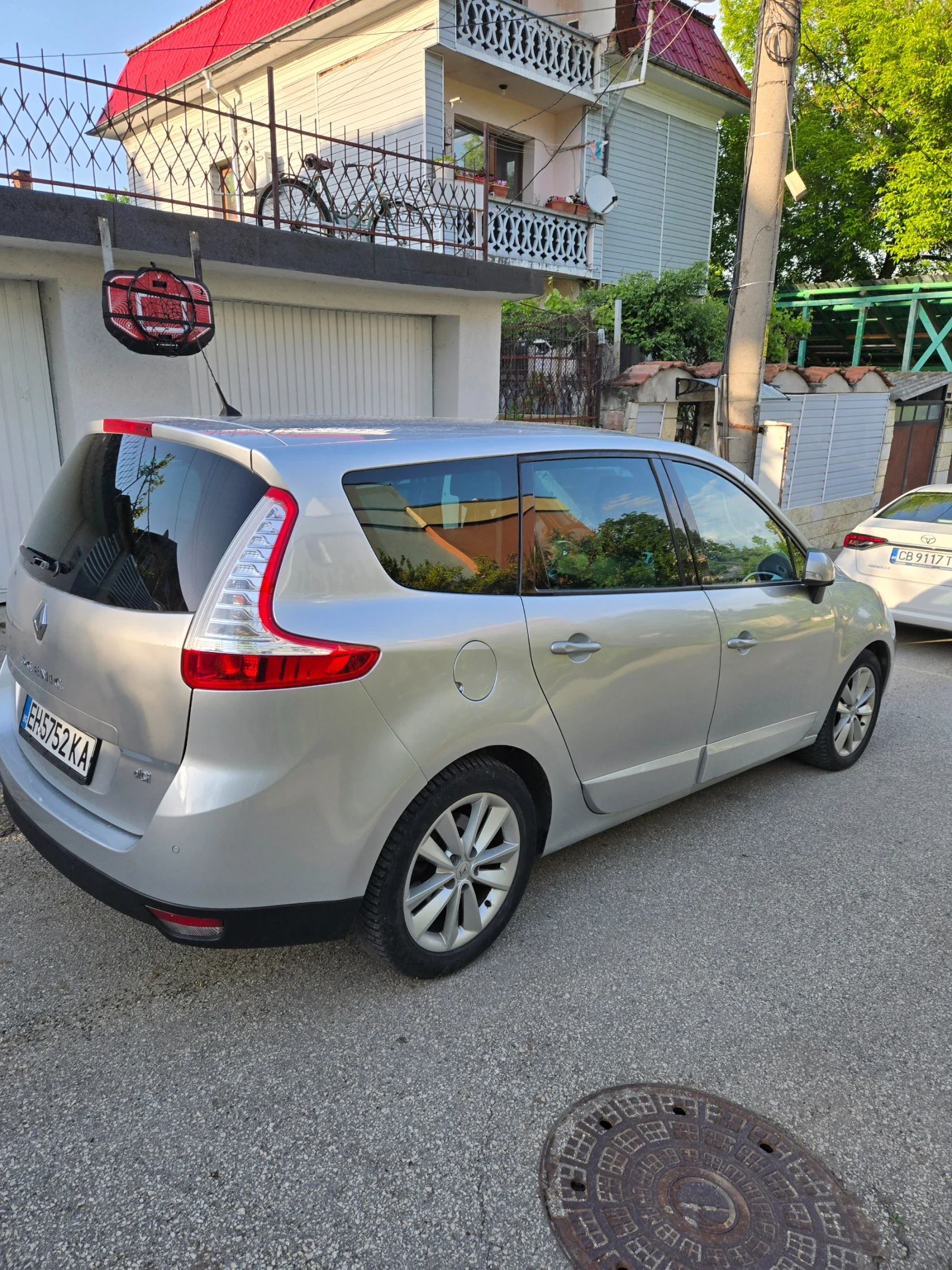 Renault Grand scenic, снимка 3 - Автомобили и джипове - 55038282