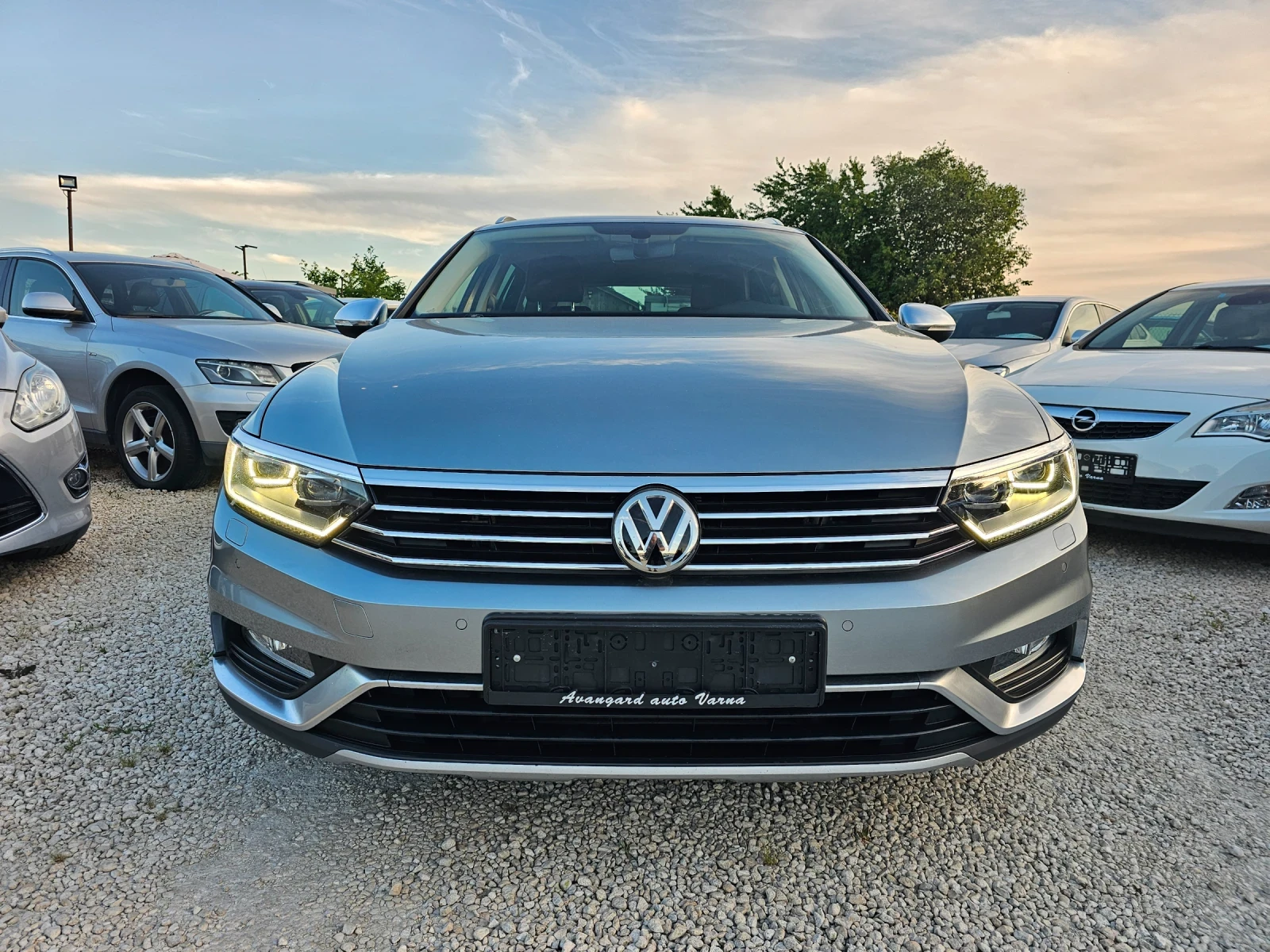 VW Passat Alltrack, 2.0TDI, 190к.с., 4х4 , снимка 2 - Автомобили и джипове - 55418046