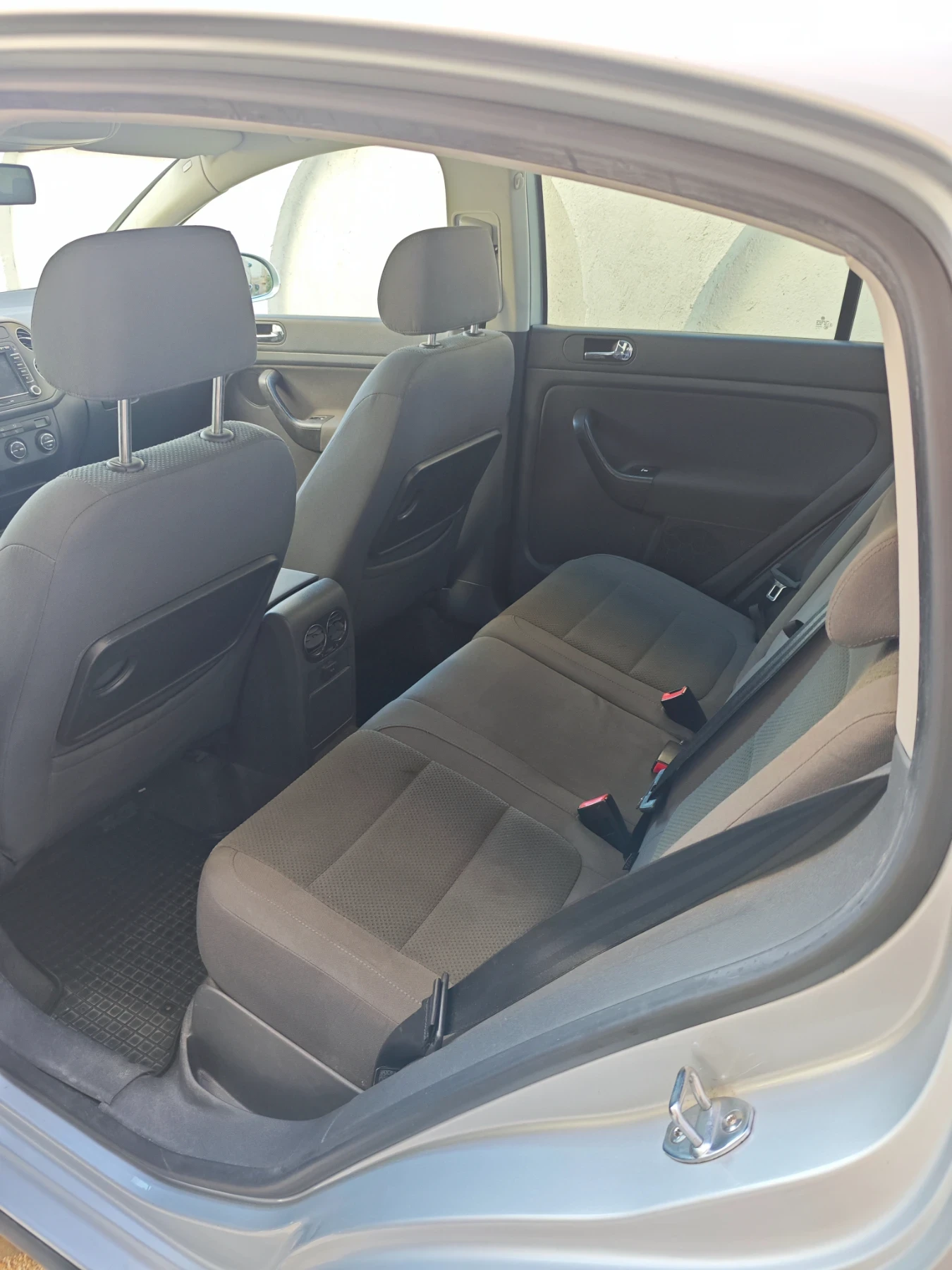 VW Golf Plus, снимка 9 - Автомобили и джипове - 56073558