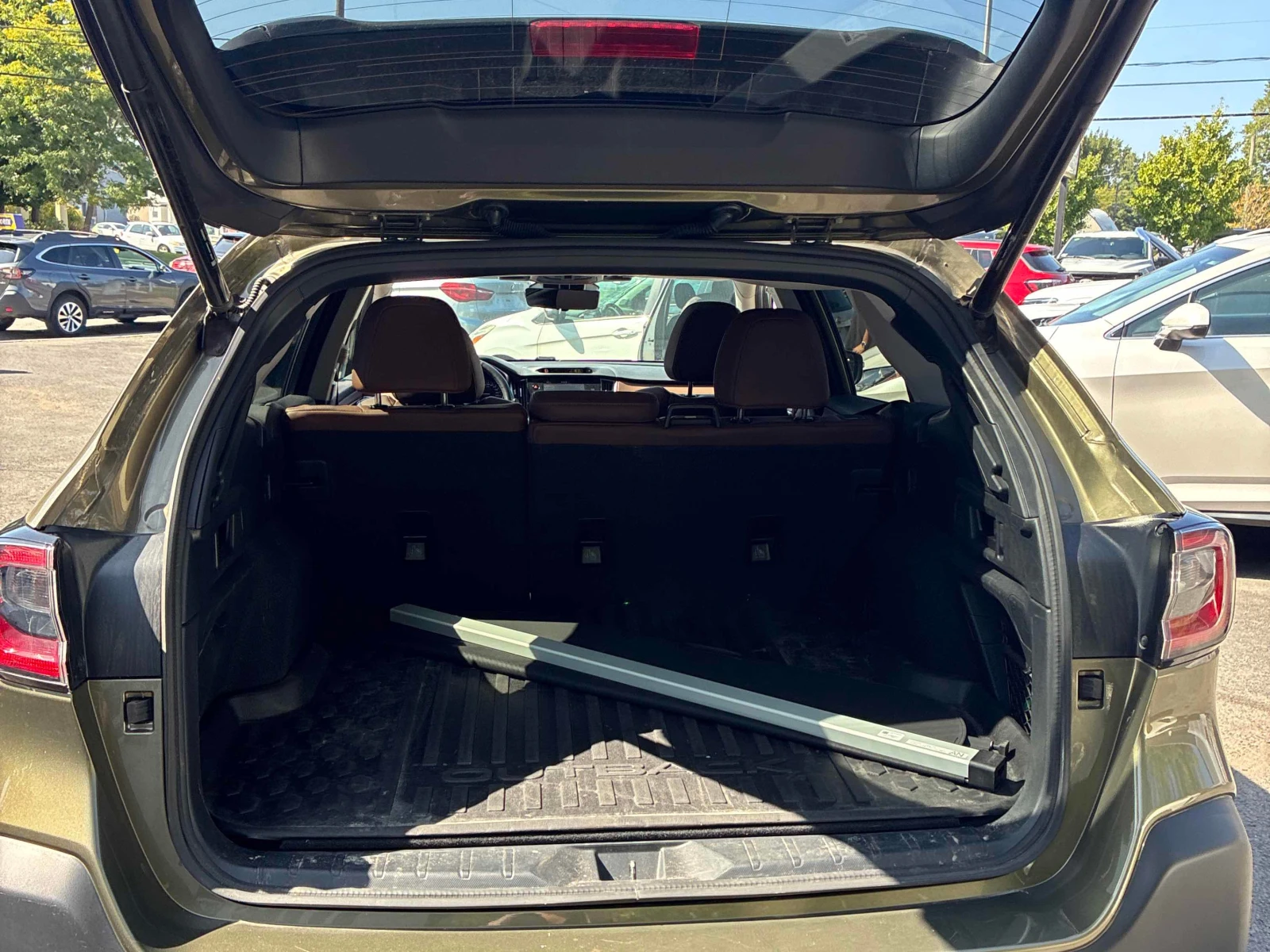 Subaru Outback * Premier XT * CARFAX * ОПЦИЯ ЗА ФИНАНСИРАНЕ, снимка 14 - Автомобили и джипове - 56087087