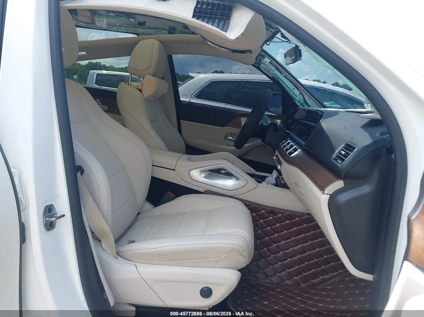 Mercedes-Benz GLS 450 4MATIC | BURMESTER | PANO, снимка 5 - Автомобили и джипове - 56128705