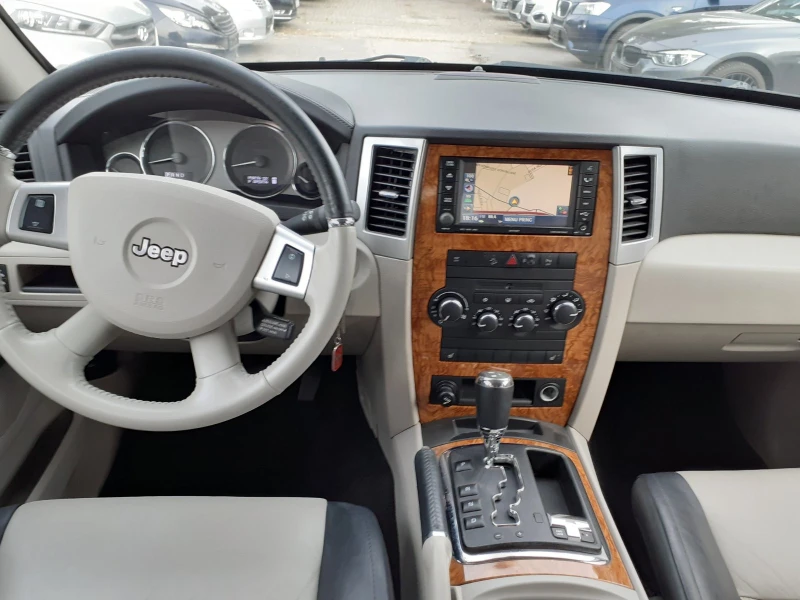 Jeep Grand cherokee 3, 0 D 4X4 FACE.CRDI OVERLAND   УНИКАТ, снимка 7 - Автомобили и джипове - 46943530