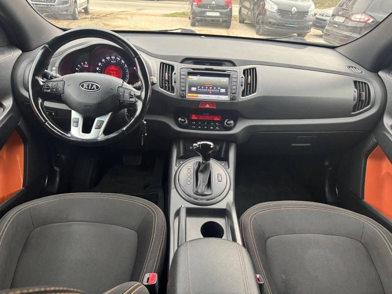 Kia Sportage 2.0CRDI* Full* LED* Avtomat* 4x4, снимка 14 - Автомобили и джипове - 49458143