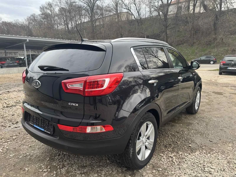 Kia Sportage 2.0CRDI* Full* LED* Avtomat* 4x4, снимка 5 - Автомобили и джипове - 49458143