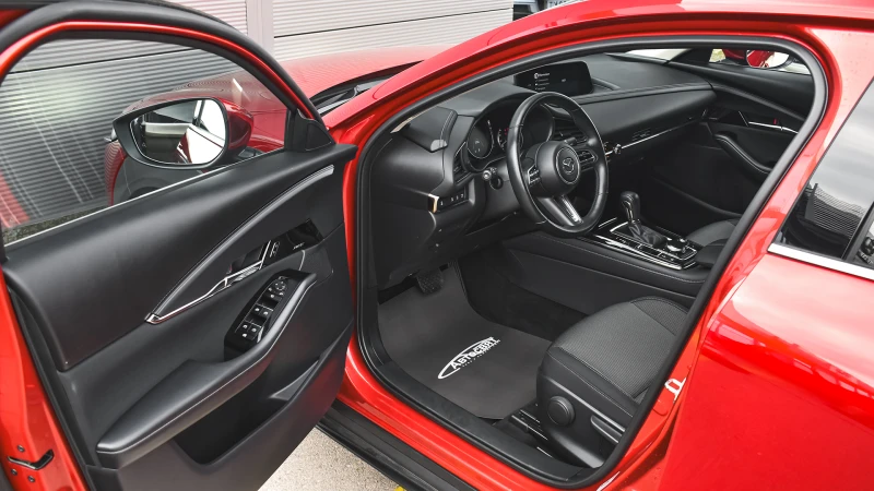 Mazda CX-30 STYLE 2.0 SKYACTIV-G Automatic, снимка 8 - Автомобили и джипове - 50632978