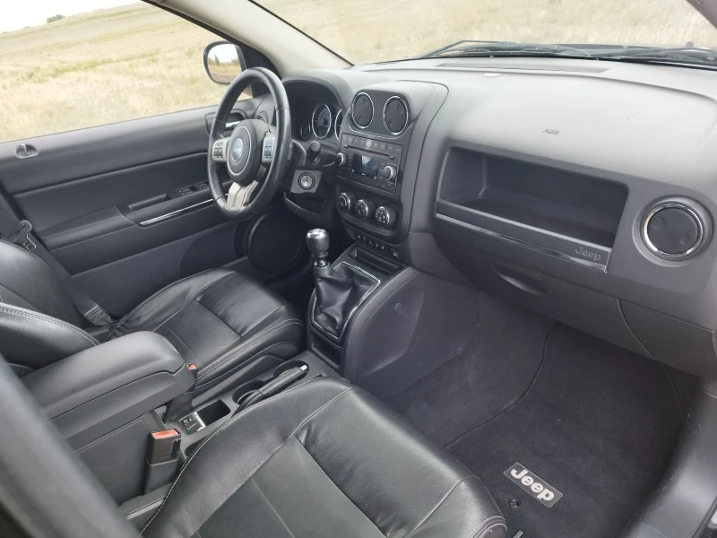 Jeep Compass 4x4 Limited, снимка 13 - Автомобили и джипове - 52010918