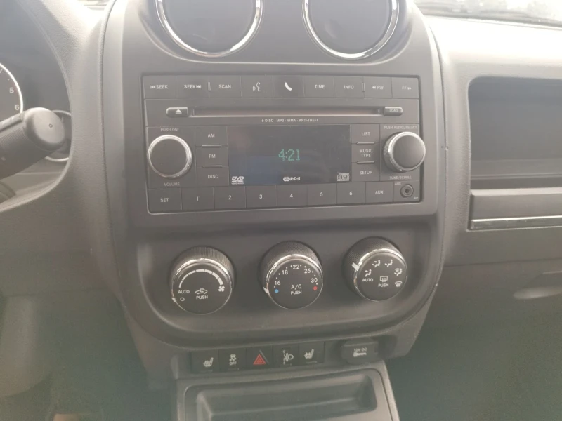 Jeep Compass 4x4 Limited, снимка 16 - Автомобили и джипове - 52010918