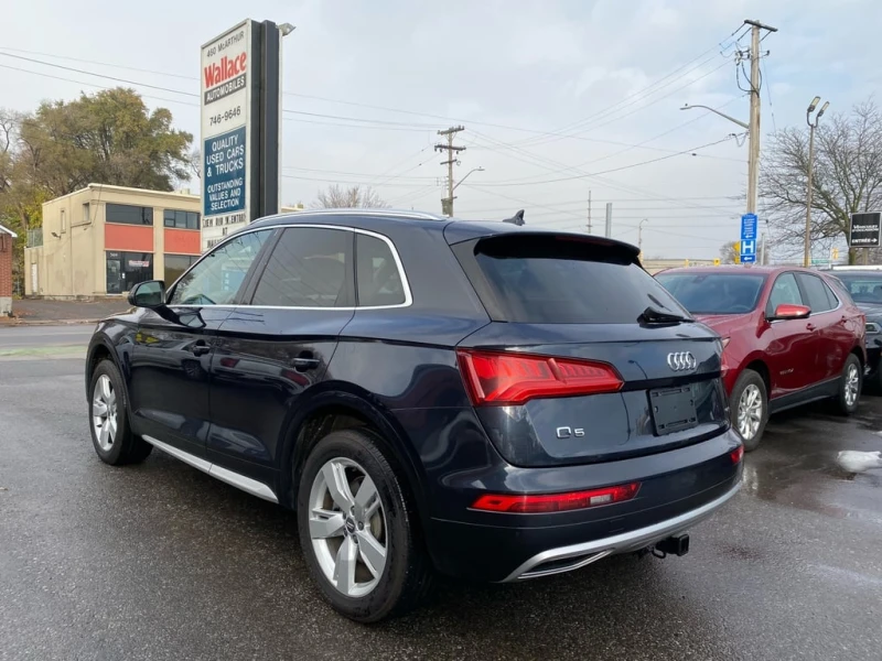 Audi Q5 * 2.0T | Technik | Panoramic Sunroof * CARFAX * ЦЕ, снимка 5 - Автомобили и джипове - 52727485