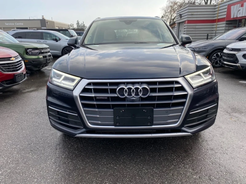 Audi Q5 * 2.0T | Technik | Panoramic Sunroof * CARFAX * ЦЕ, снимка 2 - Автомобили и джипове - 52727485