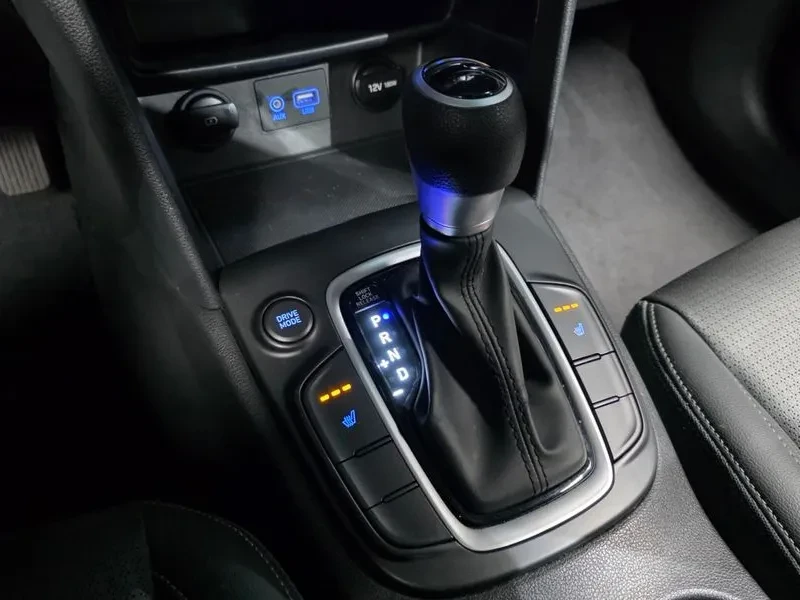 Hyundai Kona 1.6Т, снимка 9 - Автомобили и джипове - 54253022