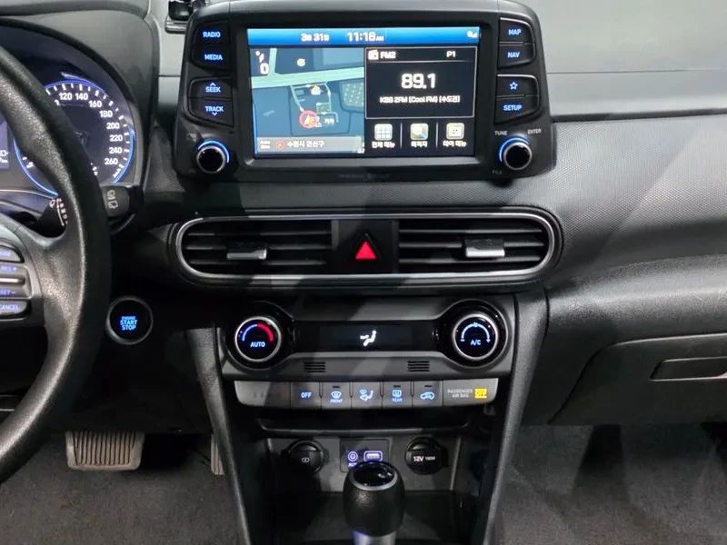 Hyundai Kona 1.6Т, снимка 14 - Автомобили и джипове - 54253022