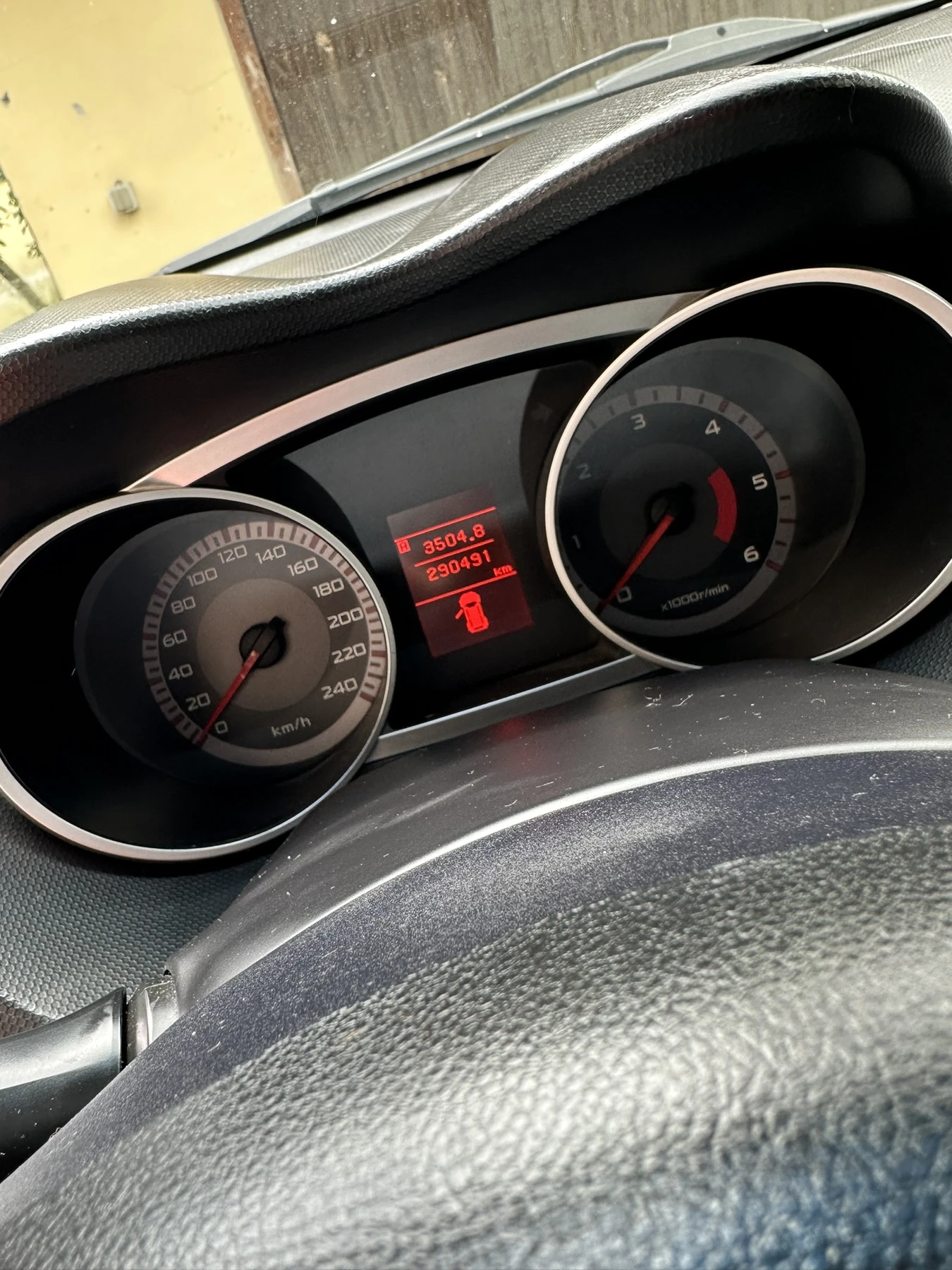 Mitsubishi Outlander 2.0D 140kс 4х4 - изображение 8