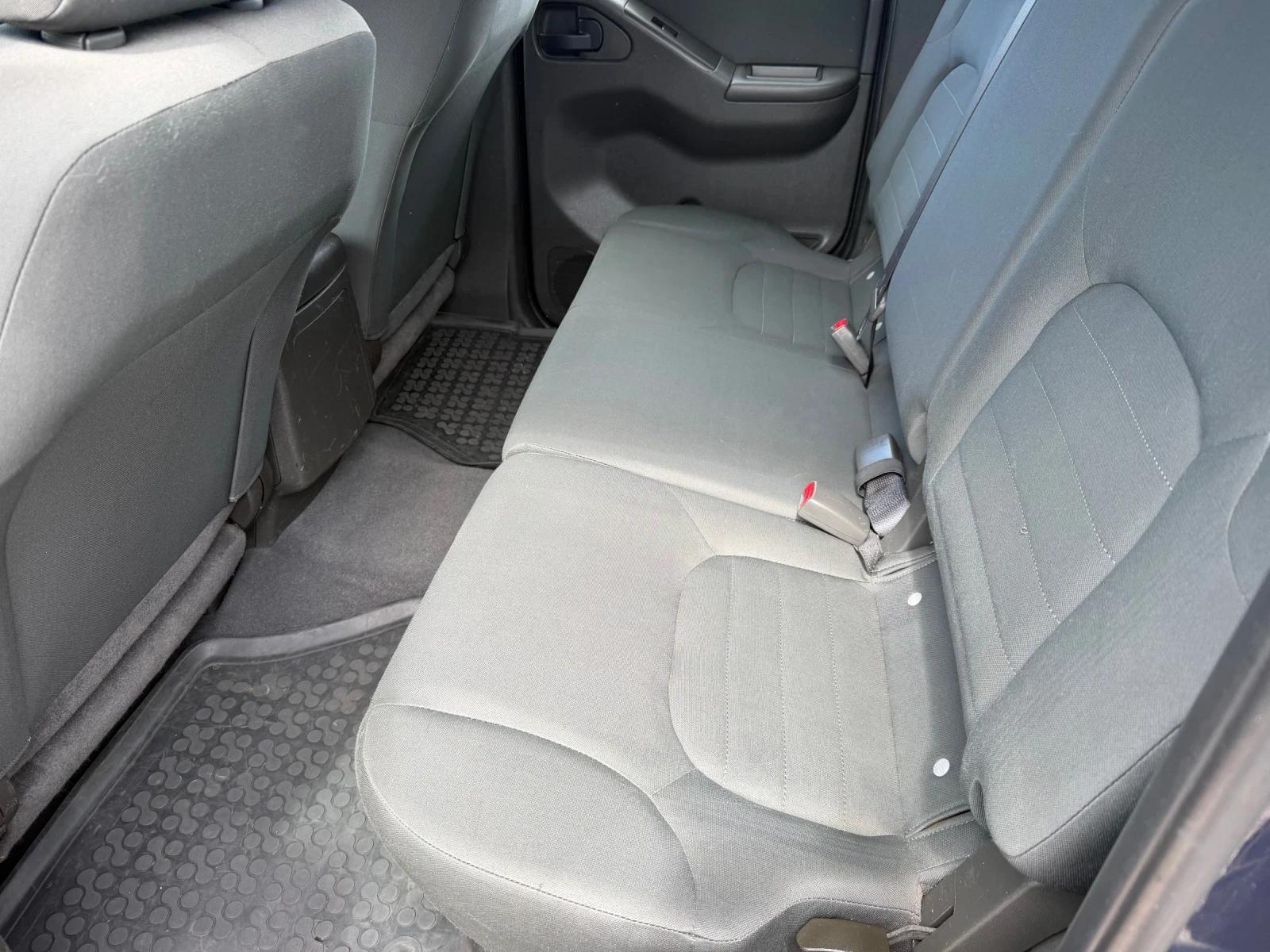 Nissan Navara 2, 5dci, снимка 12 - Автомобили и джипове - 52664600