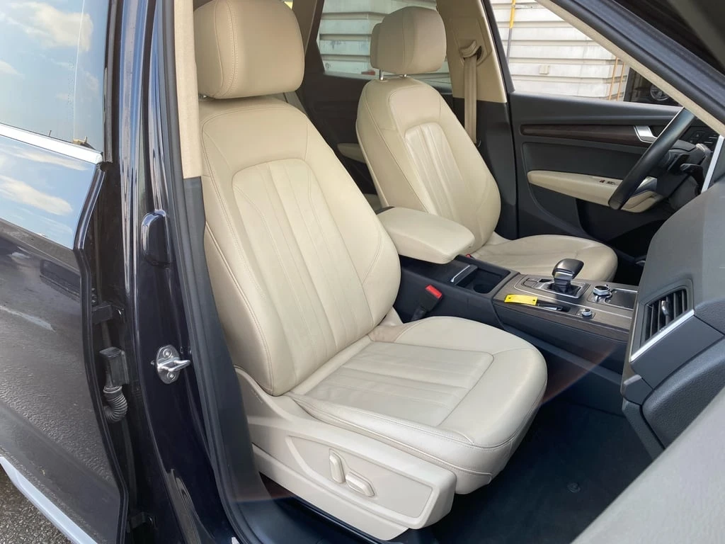 Audi Q5 * 2.0T | Technik | Panoramic Sunroof * CARFAX *  | Mobile.bg   11