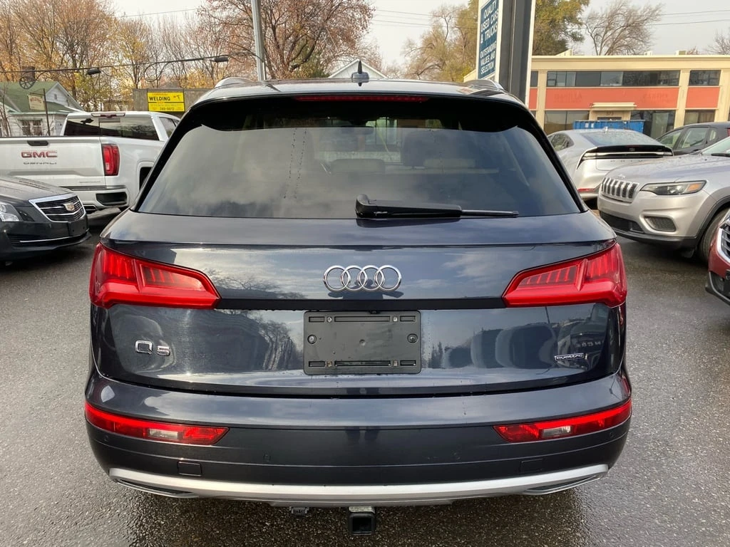 Audi Q5 * 2.0T | Technik | Panoramic Sunroof * CARFAX *  | Mobile.bg   6