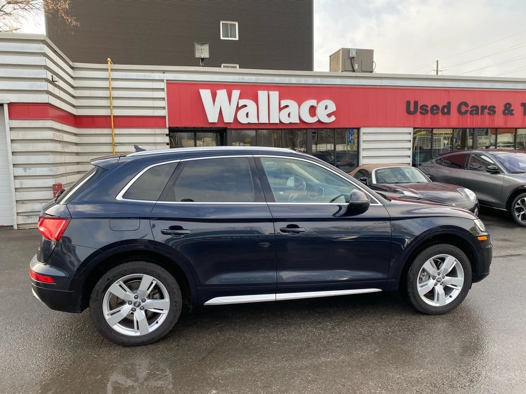 Audi Q5 * 2.0T | Technik | Panoramic Sunroof * CARFAX *  | Mobile.bg   8