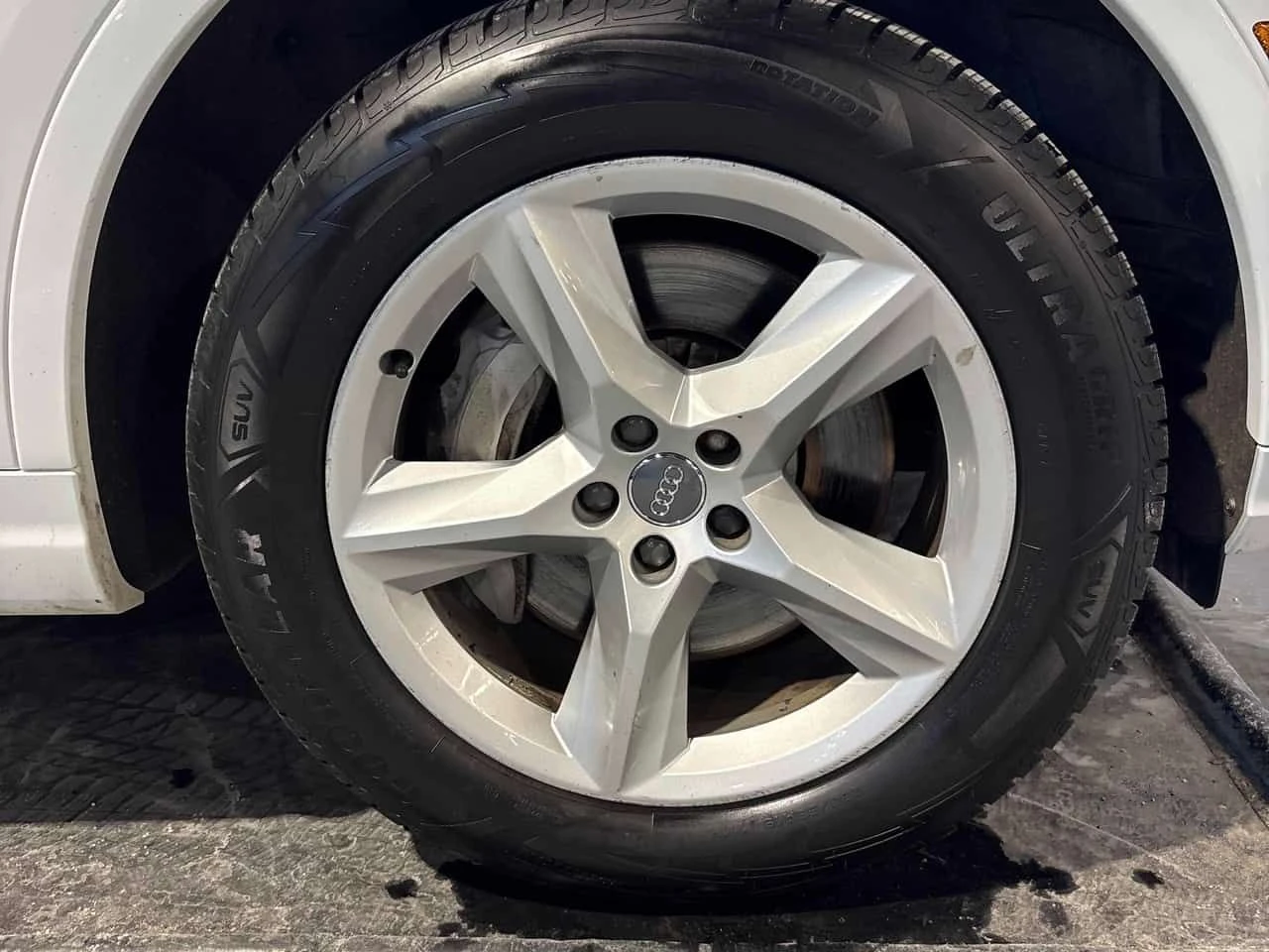 Audi Q7 Komfort  CARFAX - изображение 6