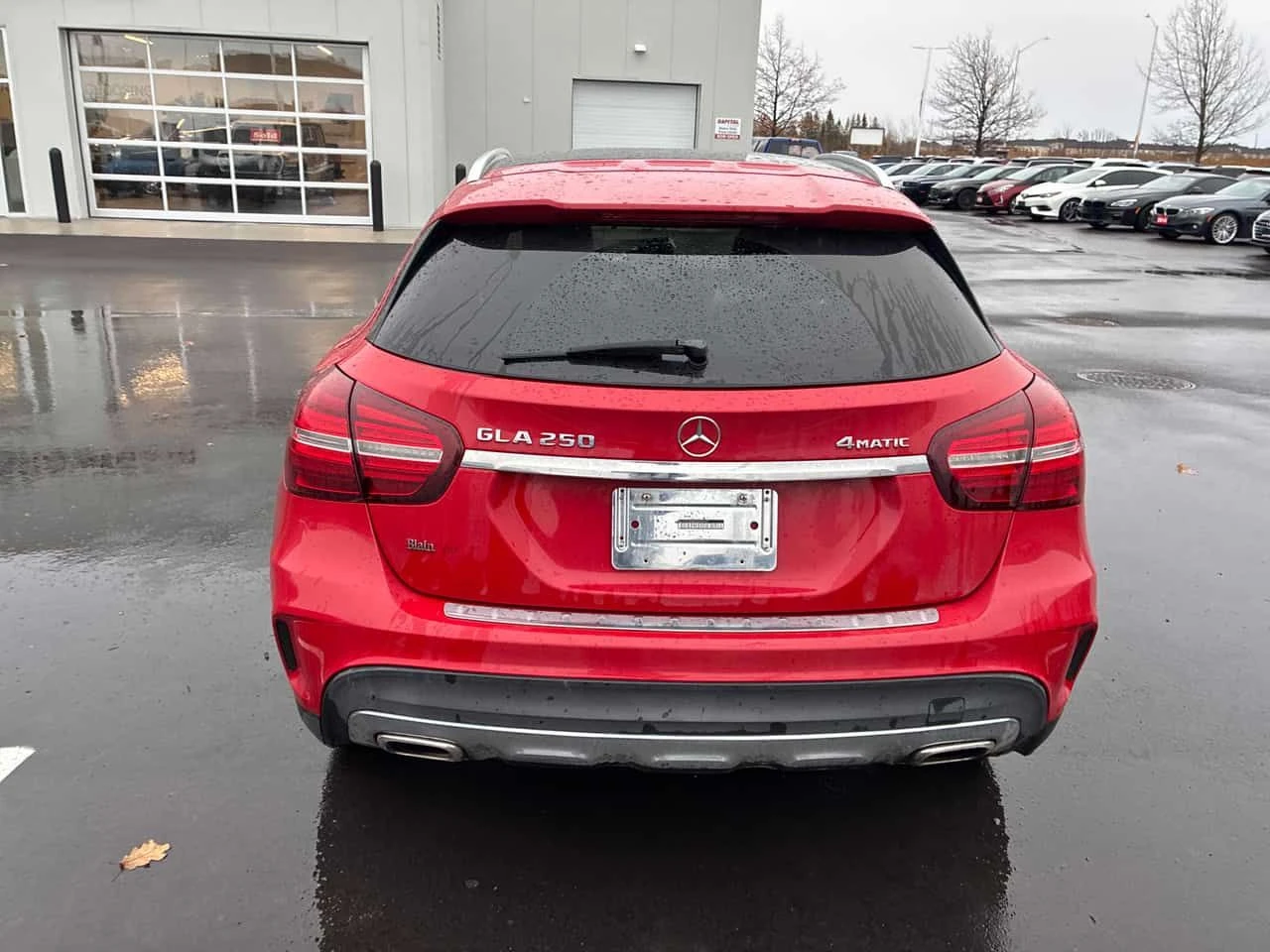 Mercedes-Benz GLA 250 * CARFAX * БЕЗ ПЪРВОНАЧАЛНА ВНОСКА, снимка 4 - Автомобили и джипове - 53953012