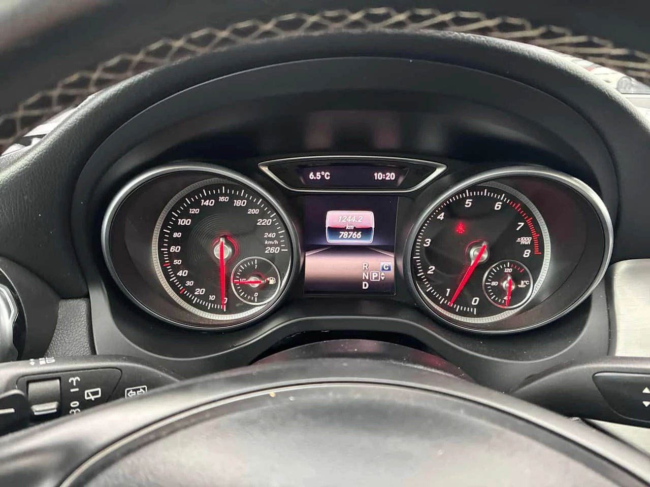 Mercedes-Benz GLA 250 * CARFAX * БЕЗ ПЪРВОНАЧАЛНА ВНОСКА, снимка 8 - Автомобили и джипове - 53953012