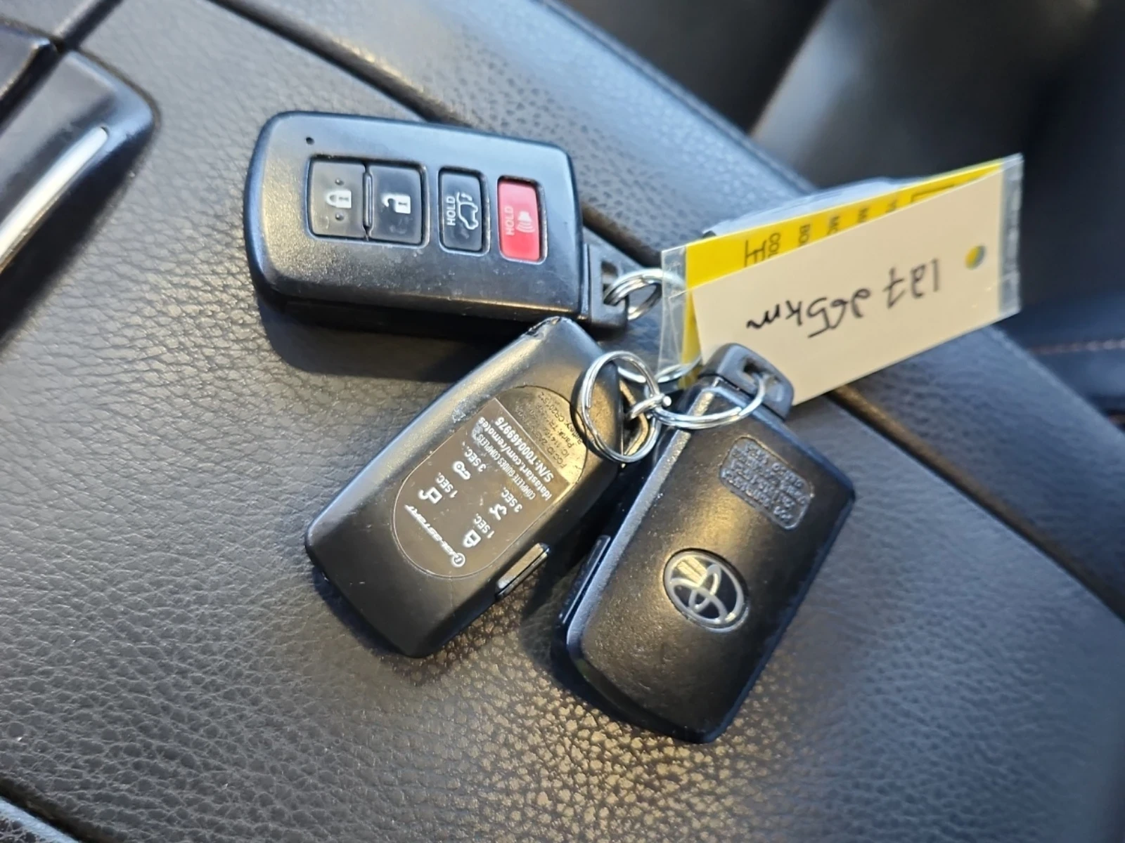 Toyota Highlander XLE/7 Места/Без Инцидент/Втори Чифт Гуми/127296КМ/, снимка 9 - Автомобили и джипове - 54005309