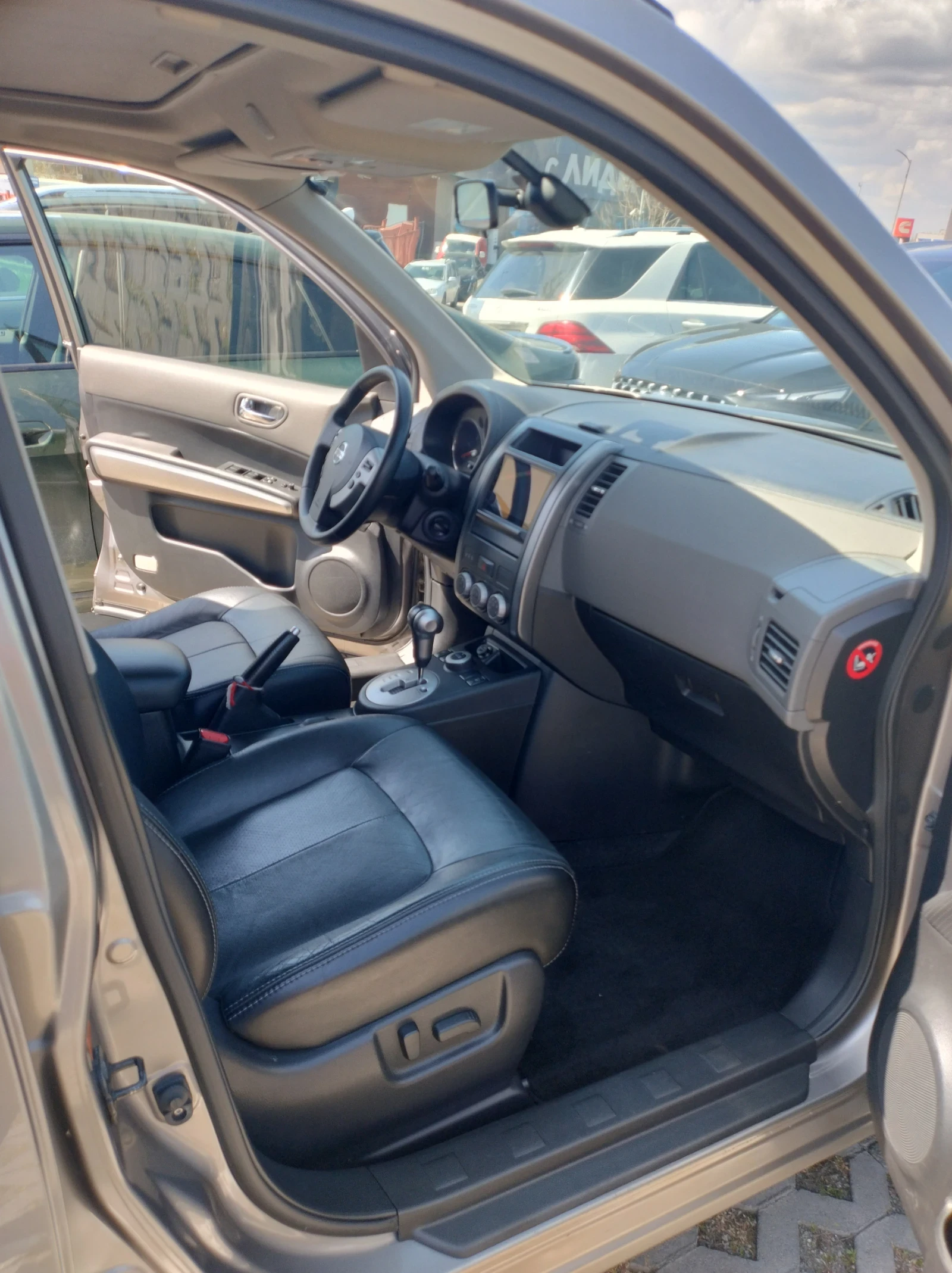 Nissan X-trail, снимка 7 - Автомобили и джипове - 54228337