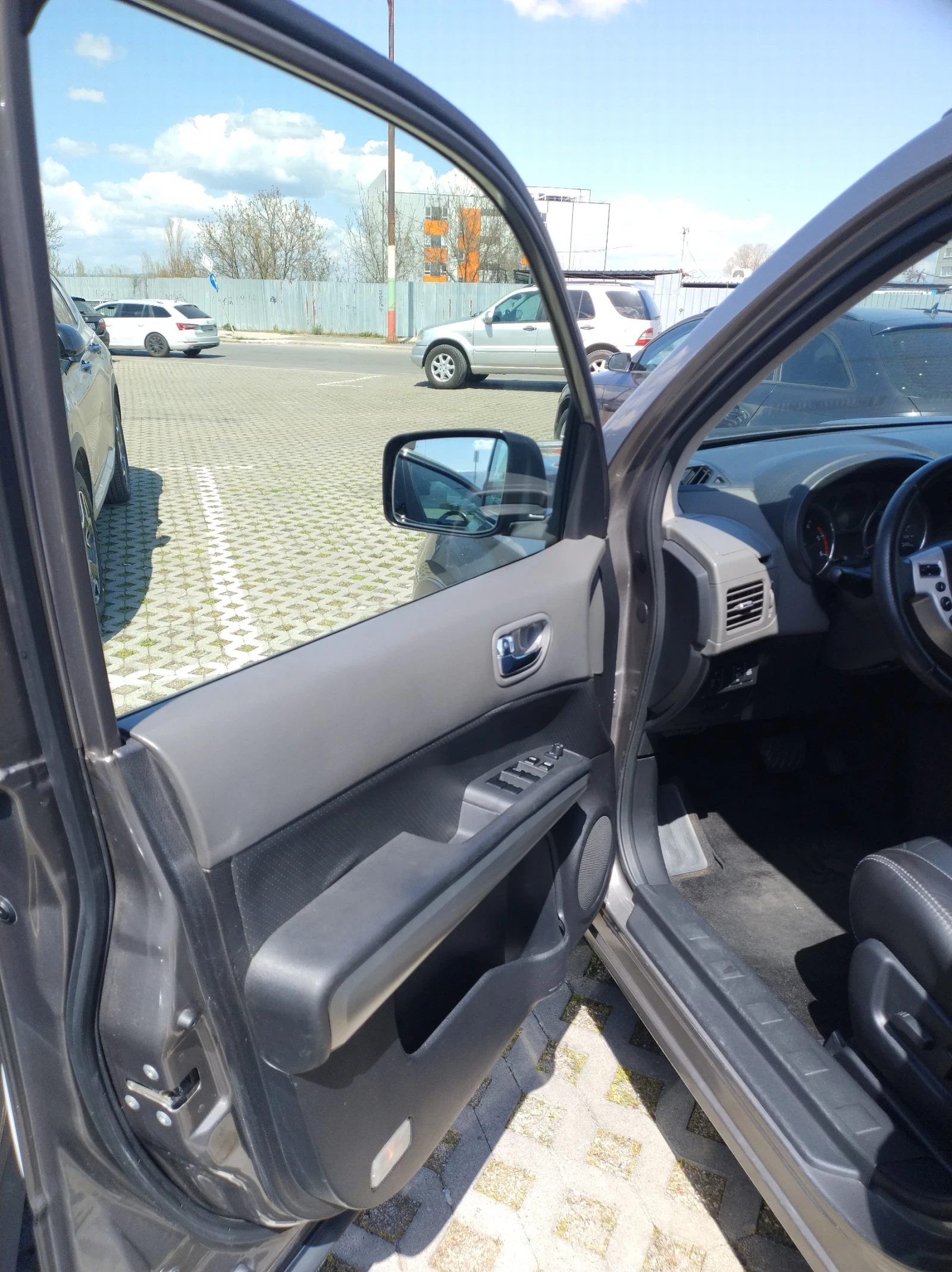Nissan X-trail, снимка 4 - Автомобили и джипове - 54228337