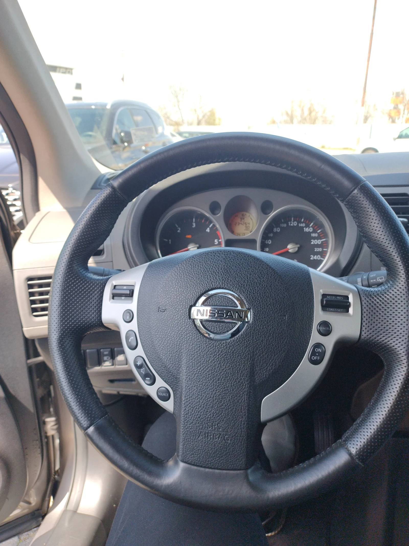 Nissan X-trail, снимка 10 - Автомобили и джипове - 54228337