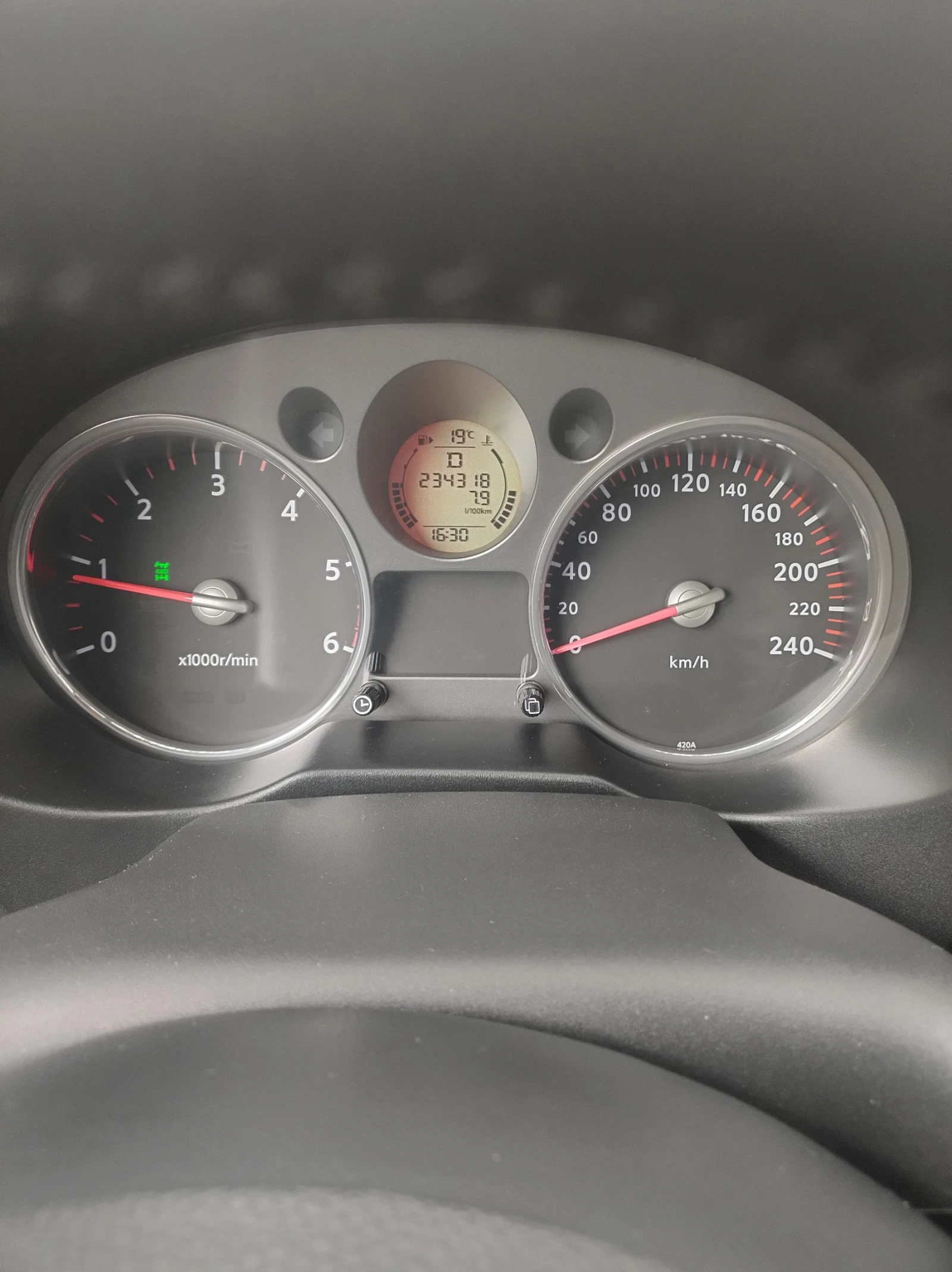 Nissan X-trail, снимка 17 - Автомобили и джипове - 54228337