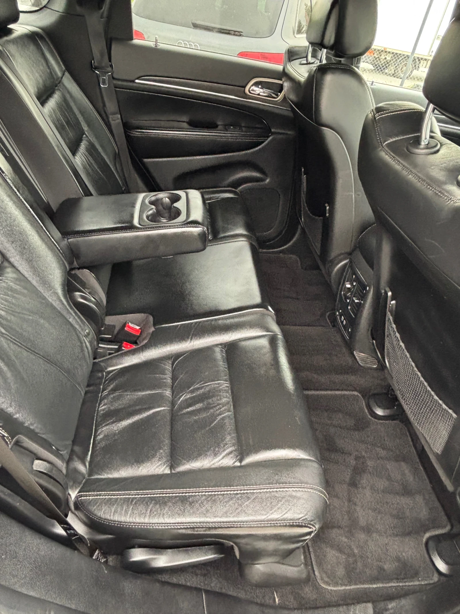 Jeep Grand cherokee НА ПРУЖИНИ!!!, снимка 11 - Автомобили и джипове - 54479657