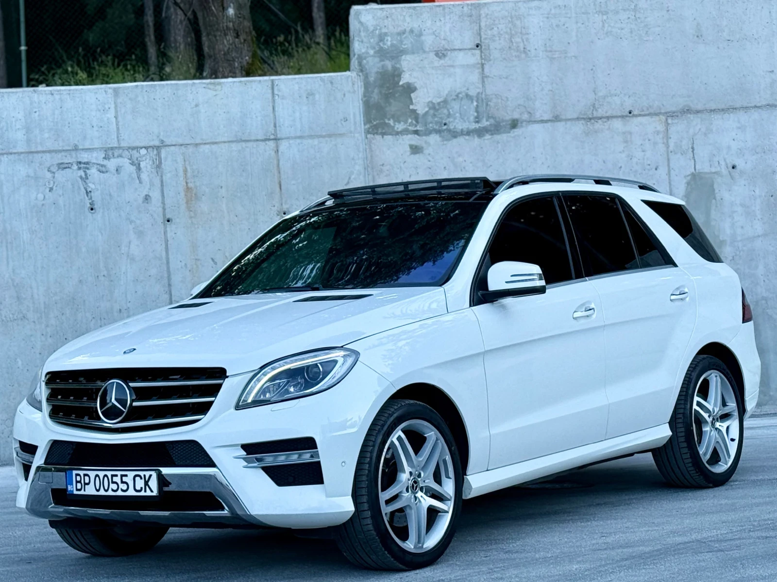 Mercedes-Benz ML 350 CDi AMG Пакет/Designo/Edition1/Harman Kardon, снимка 3 - Автомобили и джипове - 54918672