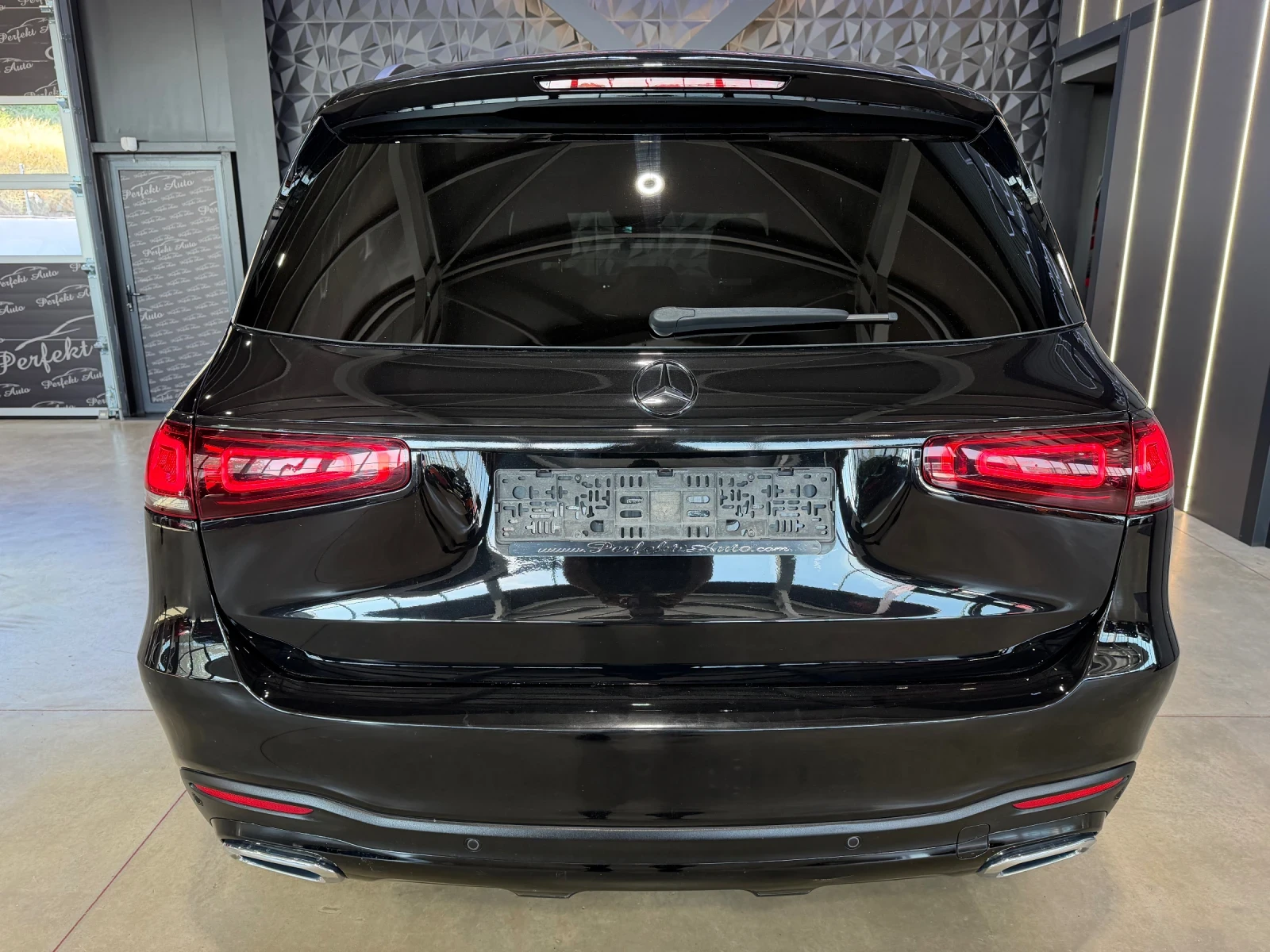 Mercedes-Benz GLS 400 d 4 MATIC * 6+ 1* FULL Екстри* BURMESTER* ПАНОРАМА, снимка 4 - Автомобили и джипове - 55084444