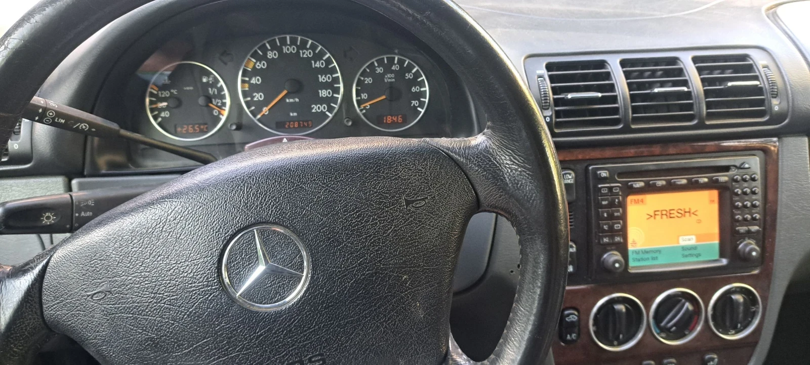 Mercedes-Benz ML 3.2 benzin/gaz, снимка 6 - Автомобили и джипове - 55171758