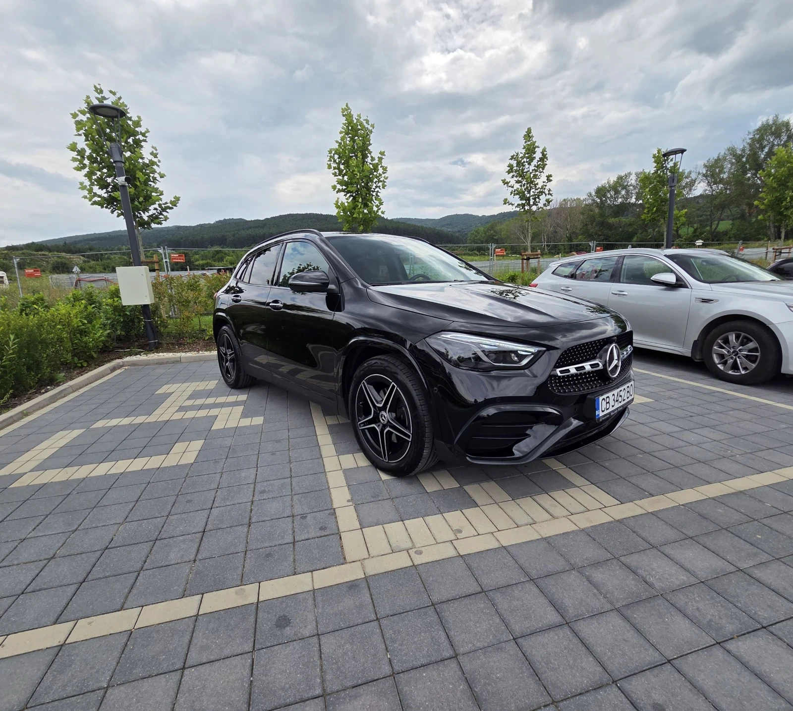Mercedes-Benz GLA 200 4Matic, снимка 3 - Автомобили и джипове - 55188200