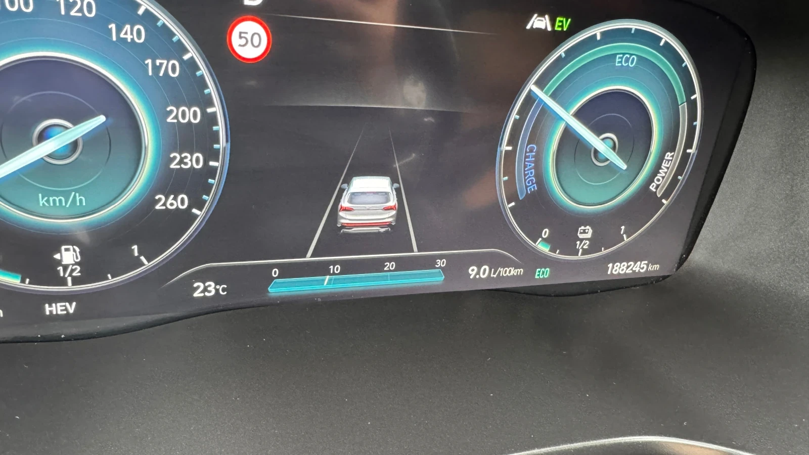 Hyundai Santa fe 1.6 Plug-in Hybrid, снимка 17 - Автомобили и джипове - 55456183