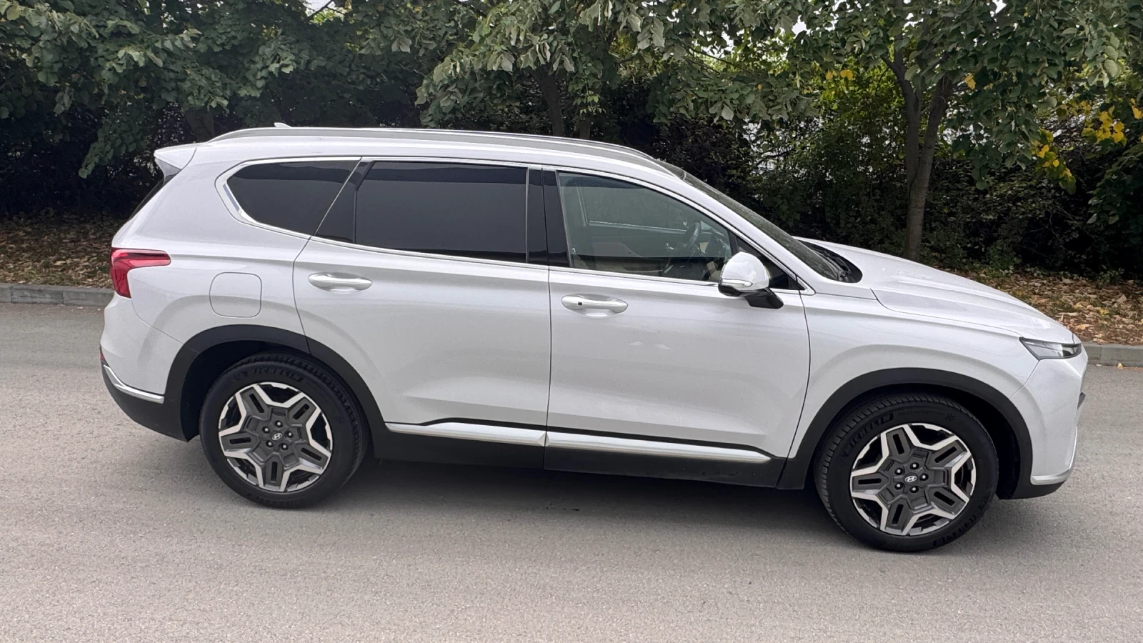 Hyundai Santa fe 1.6 Plug-in Hybrid, снимка 4 - Автомобили и джипове - 55456183