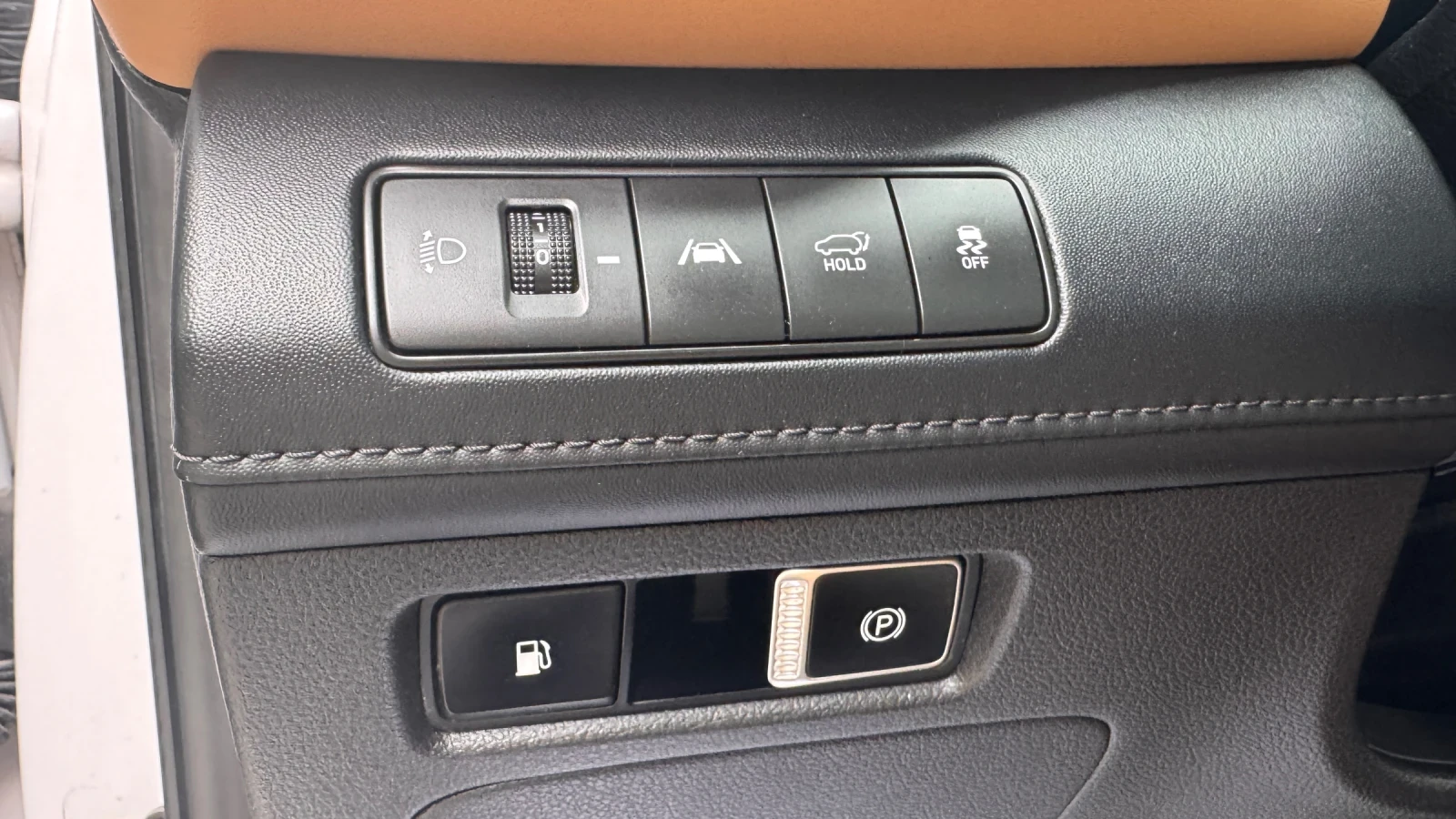 Hyundai Santa fe 1.6 Plug-in Hybrid, снимка 16 - Автомобили и джипове - 55456183