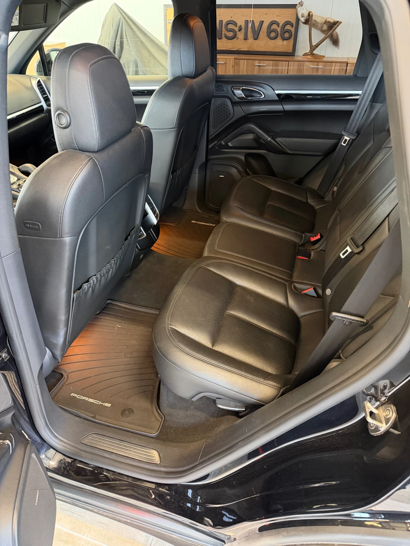 Porsche Cayenne, снимка 11 - Автомобили и джипове - 55555811