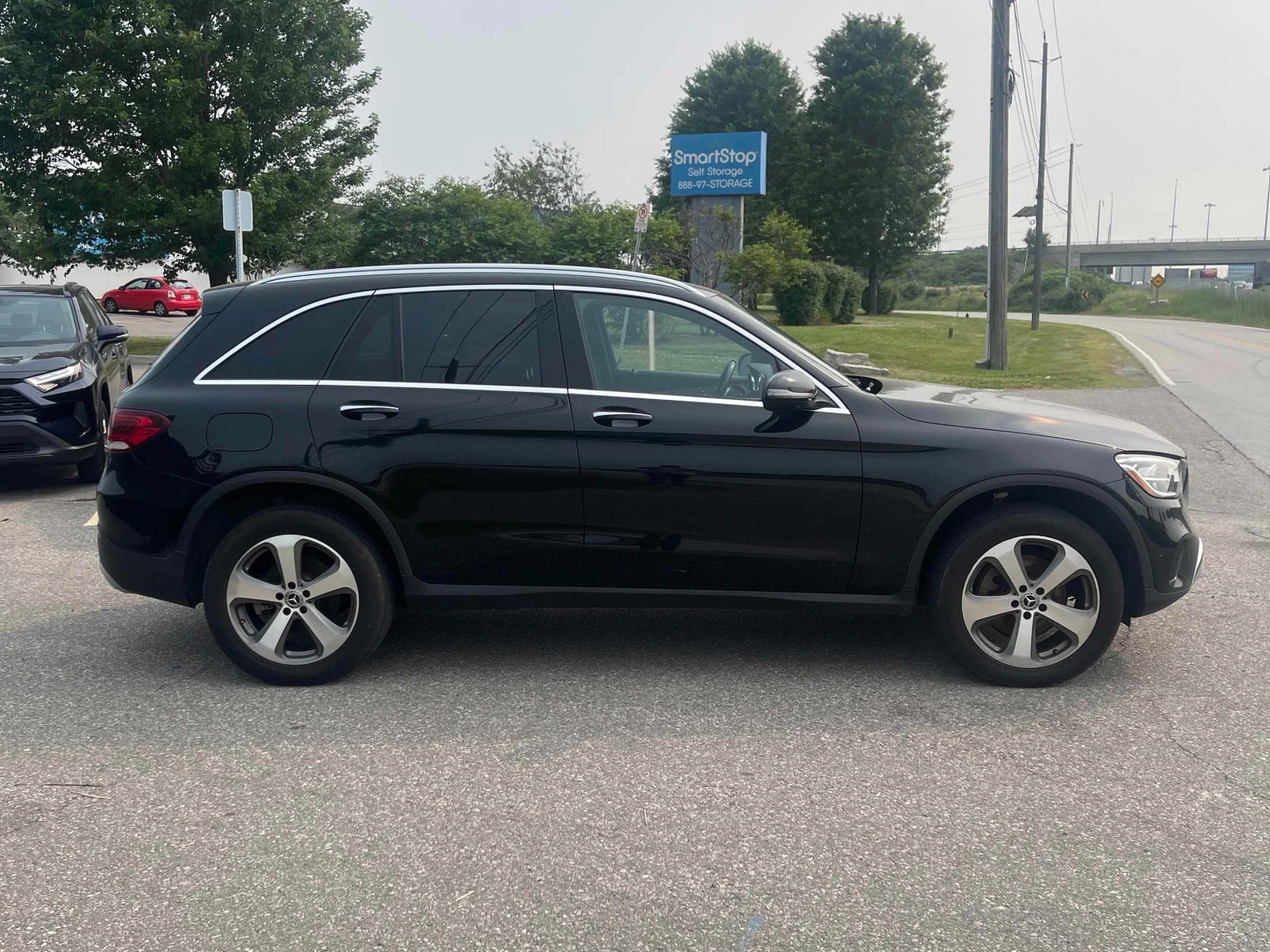 Mercedes-Benz GLC * 300 * CARFAX * ЦЕНА ДО БГ, снимка 2 - Автомобили и джипове - 55879074