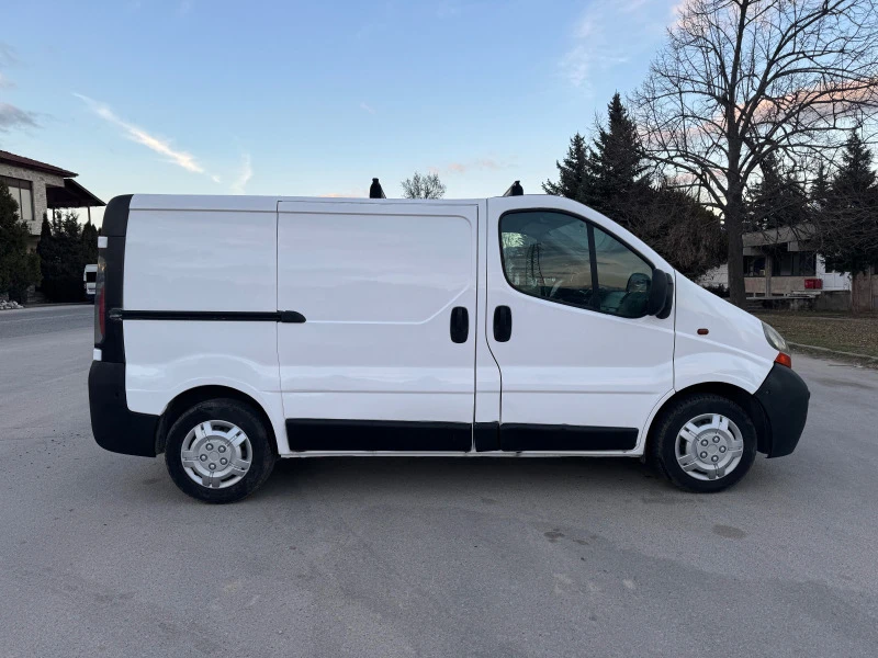 Renault Trafic 1.9 dci, снимка 9 - Бусове и автобуси - 46691577