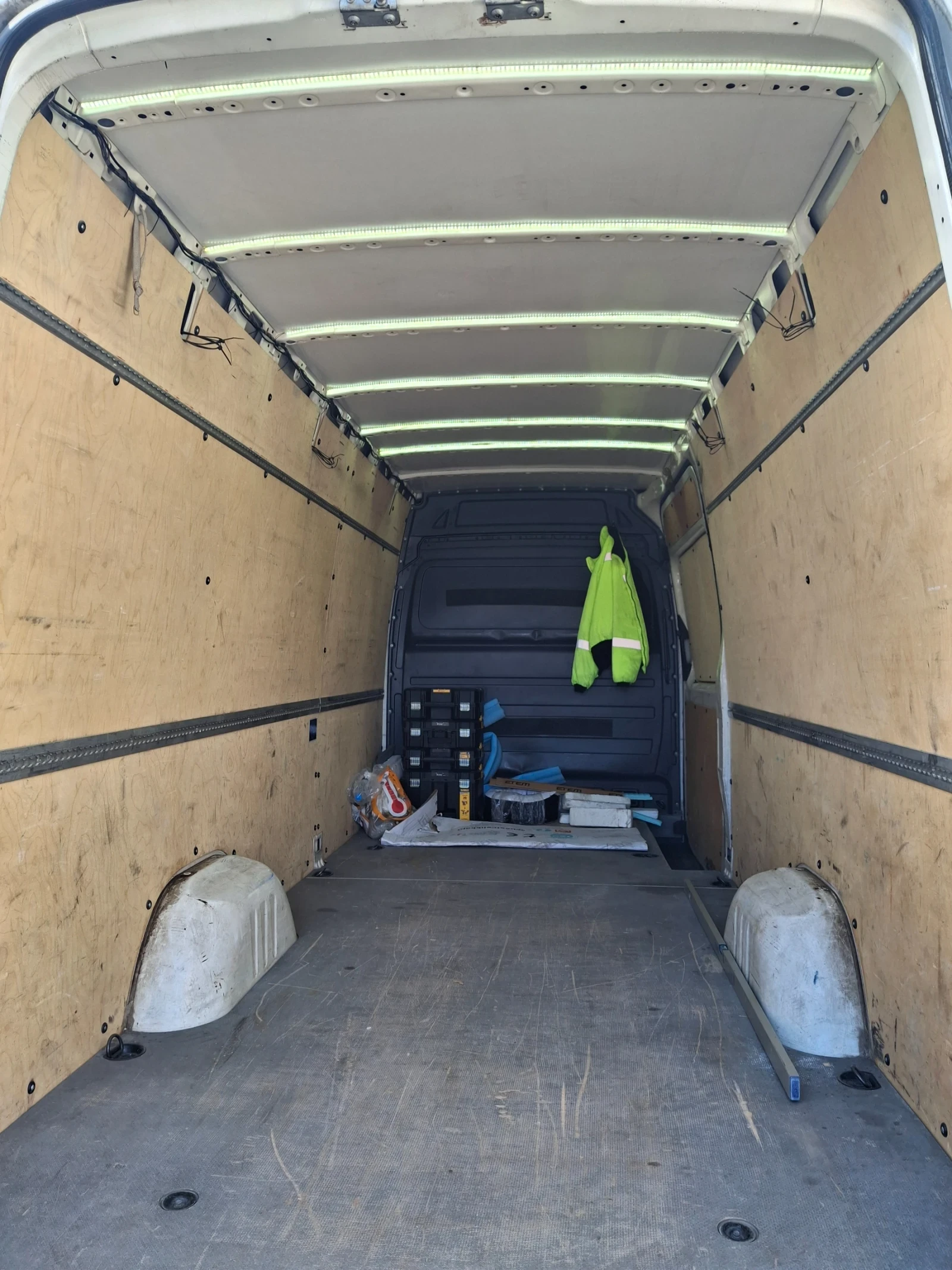 VW Crafter 2.500 136 - изображение 4